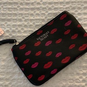 NWT VS Mini *Lips* Id Zip Case\Wallet